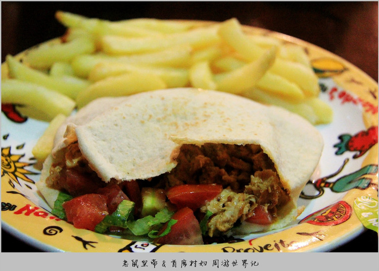 办理入境手续遭索贿,博主巧妙应对,双方皆大欢喜,顺利过关