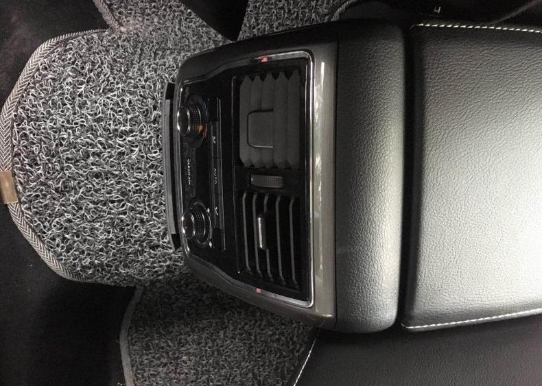 大众桑塔纳车主真实感受,大众途锐3.0车主真实感受