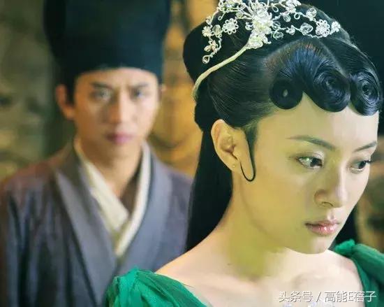 巩俐章子怡都属于什么脸型,巩俐和章子怡素颜谁更漂亮