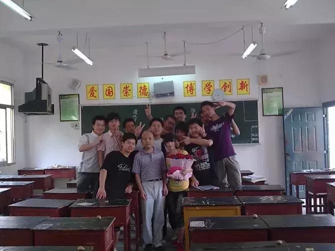 再见了二年级,新建二中报道