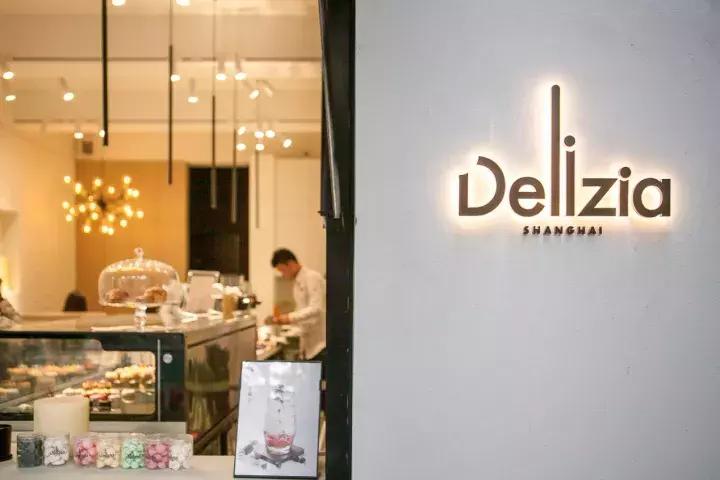 纪梵希37丝绒限定,甜品界品牌