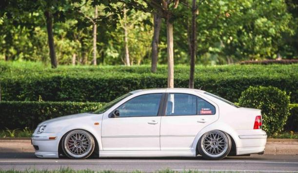 1万5左右的大众宝来,1万块钱买了辆大众宝来