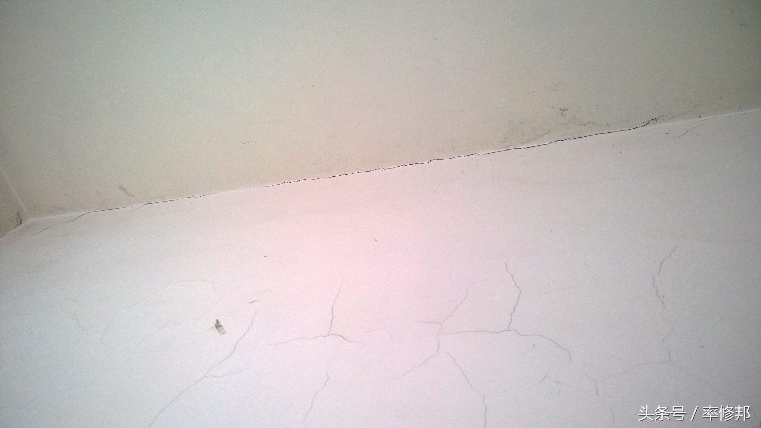 老师傅心中，墙面裂缝的解决办法及预防方法是这个