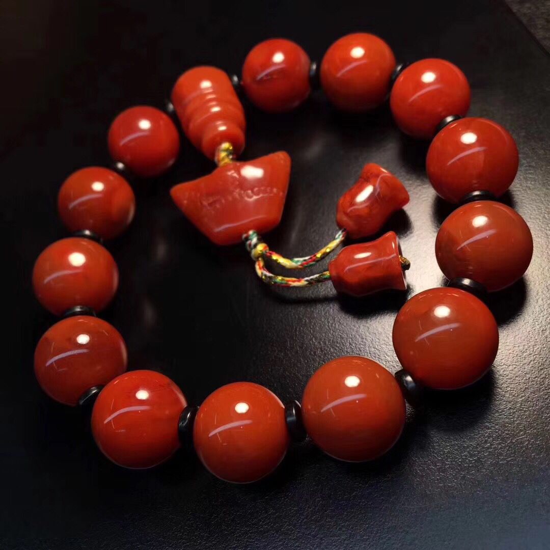 南红里面有气泡是怎么回事,南红缺水为什么会裂纹