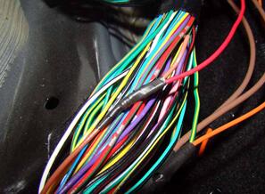 nv200加装防盗器的接线方法教学,汽修防盗系统培训