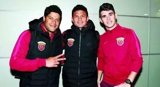 上港开总结会，董事长发话凝众心