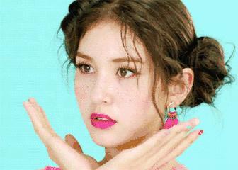 一化妆就又老又丑,一化妆就烂脸怎么办