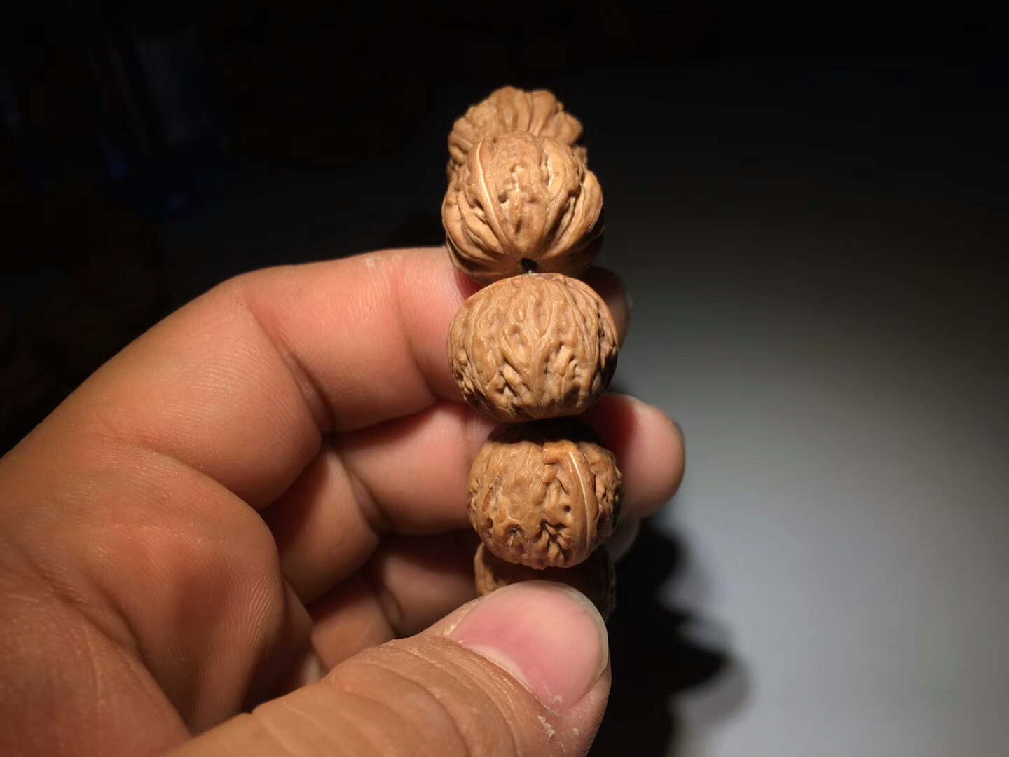 小核桃串价值,野生核桃手串最少几个