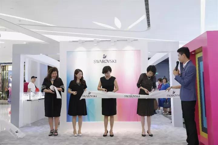 施华洛世奇圣诞脱单,施华洛世奇闪亮魅力