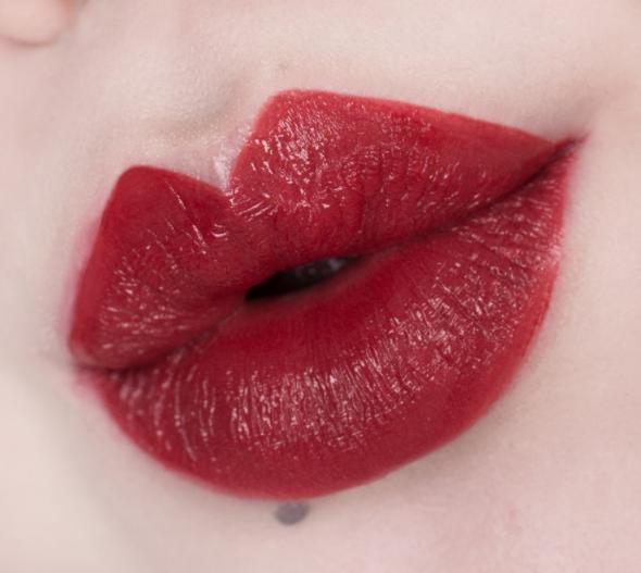 爱丽小屋牛奶巧克力唇釉,爱丽小屋darlingtint试色