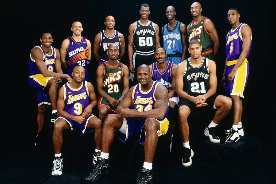 那些年科比单挑詹姆斯,回顾那些年科比的黑肘