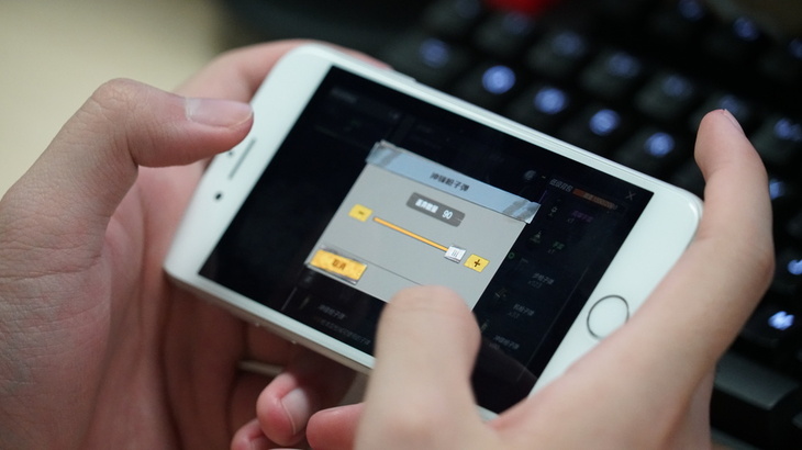 吃鸡游戏手柄到底怎么用啊,吃鸡手柄真的可以提升自己技术吗