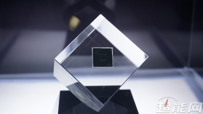 让SSD用上中国芯，忆芯科技发布STAR1000高性能NVMeSSD控制器