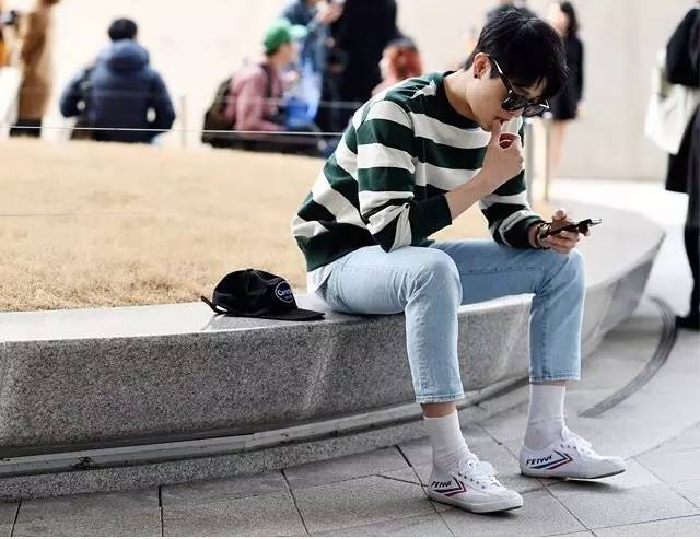 你还在迷恋Stan Smith啊？！ | 她们都换帆布鞋唻~