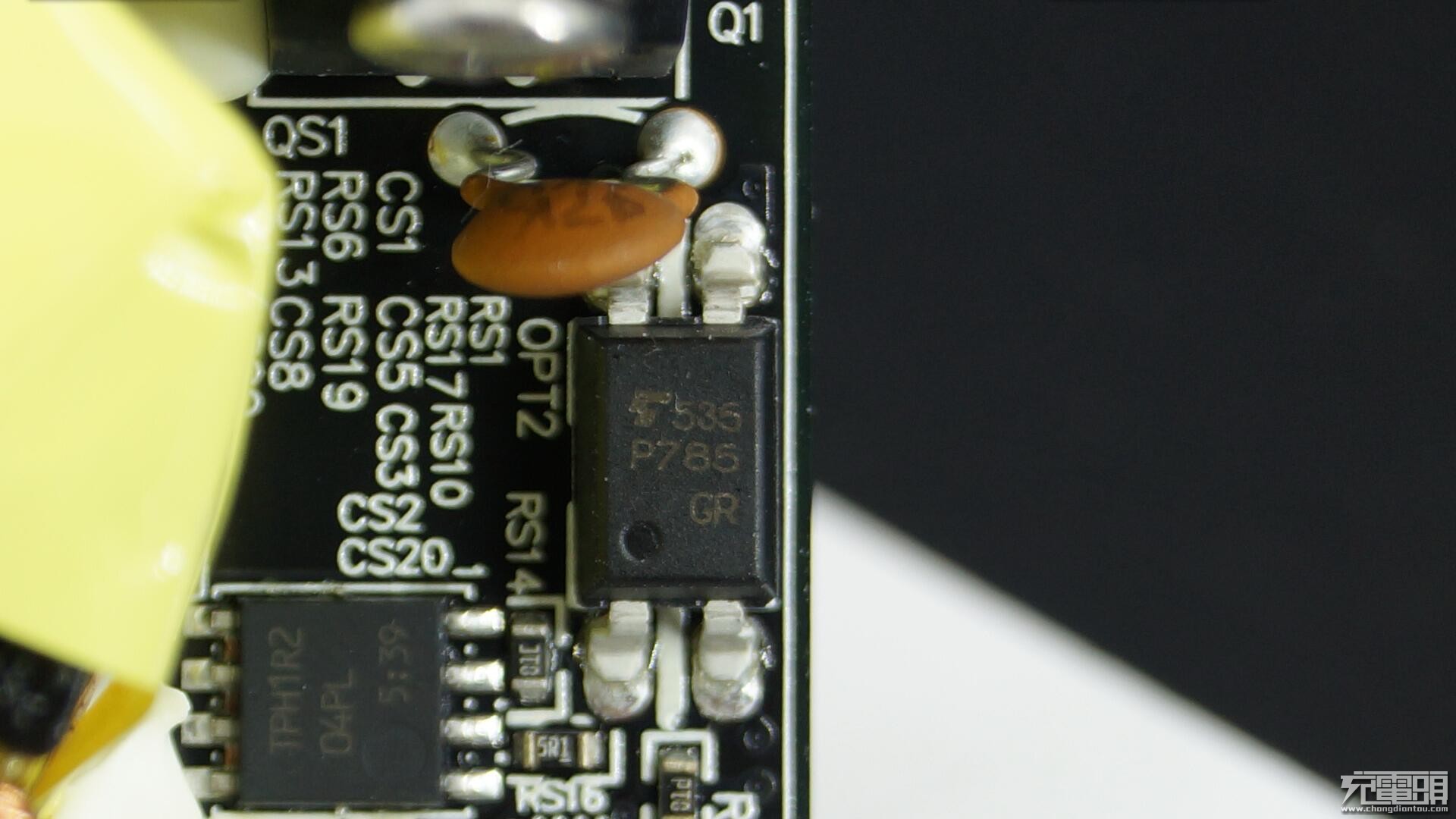 小米gan充电器65w拆解,小米65w双口充电器拆解