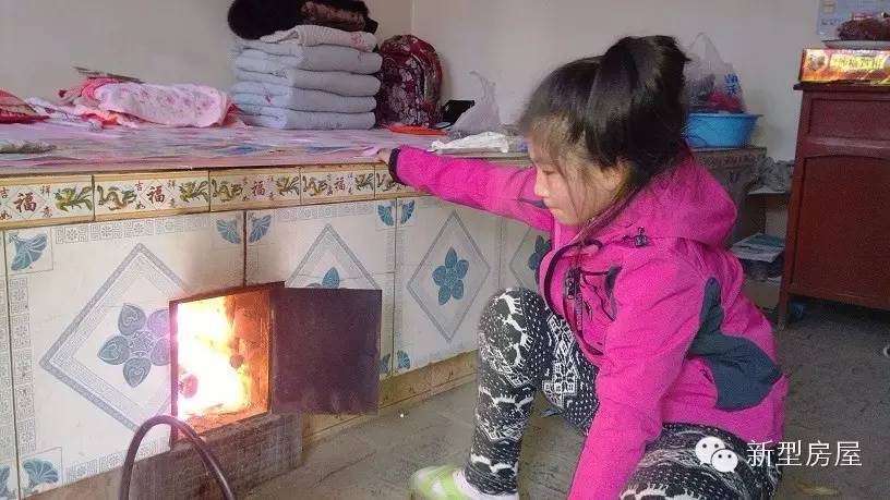 北方人火炕是怎样烧火取暖,北方人爱睡火炕