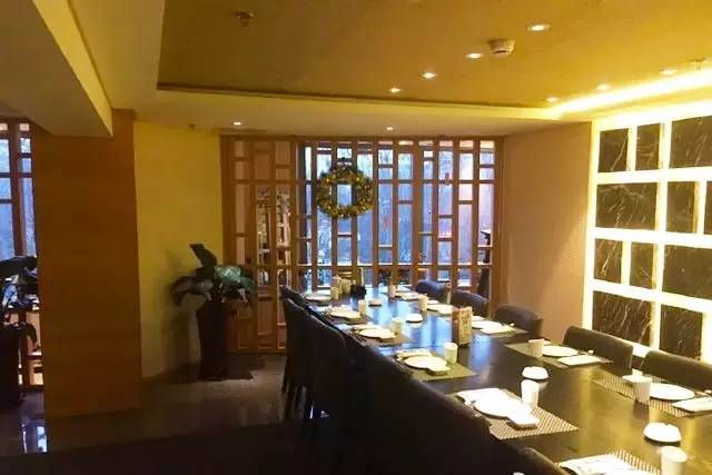 能吃一整天的自助餐,可以吃上一天的自助餐