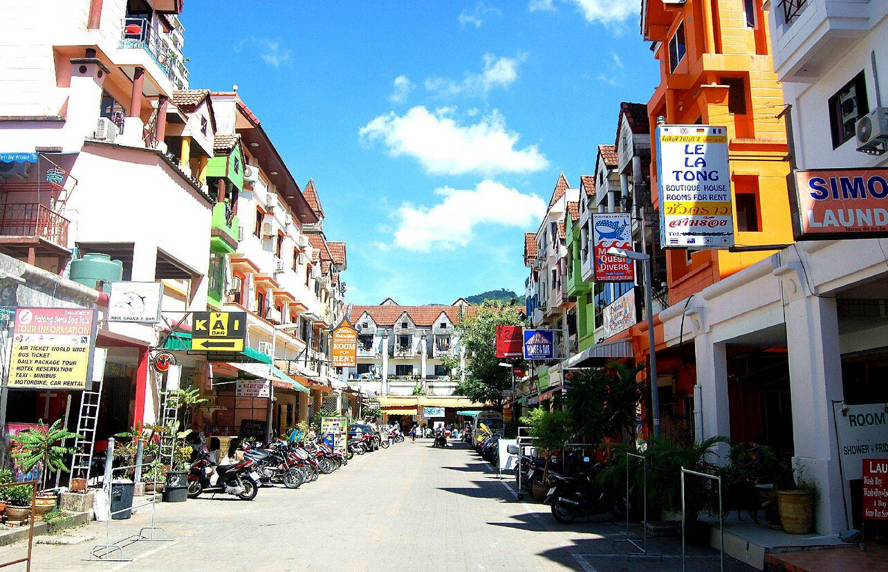 普吉岛旅游不能错过的运动,泰国普吉岛的美景介绍