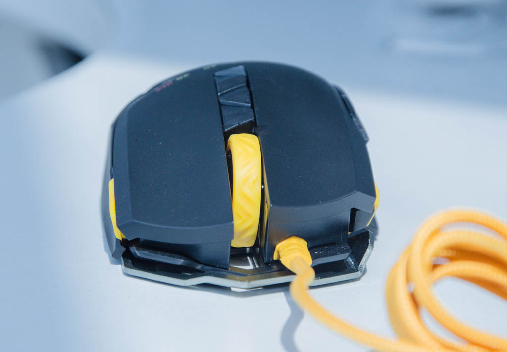 贱驴绝尘鼠标评测,贱驴325s是光电鼠标吗