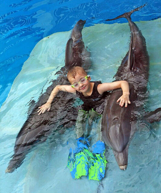 截肢男人励志视频,截肢男孩哭了视频