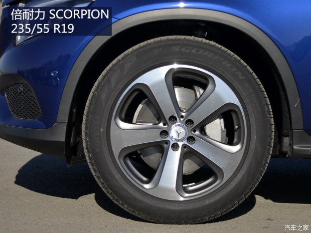 奔驰glc260l2022款落地价,奔驰glc300l4matic豪华型