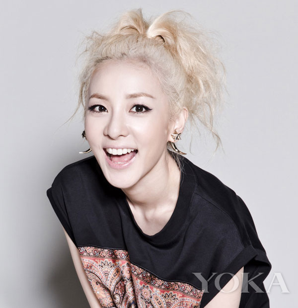 韩国新眼线画法,韩国女人单眼皮画眼线视频