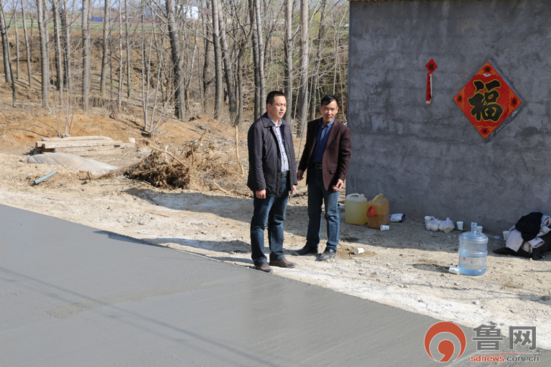 驻村第一书记徐延明：不谈空话，实打实带村民致富