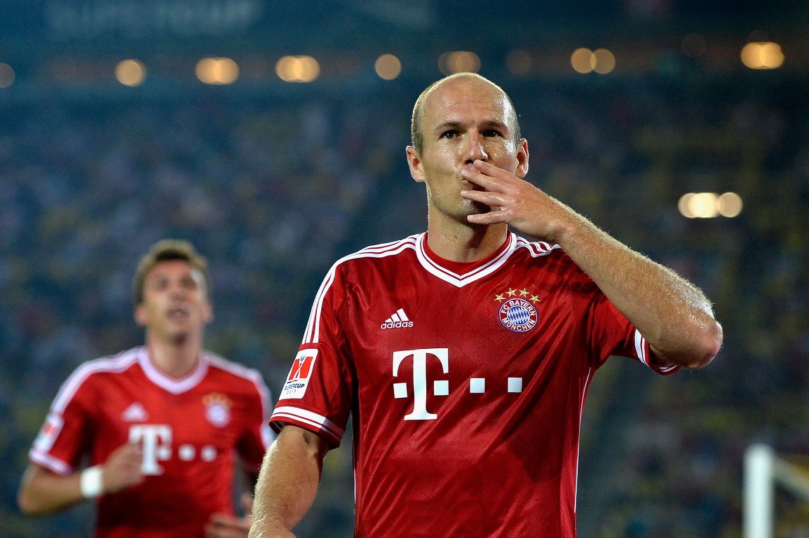 足坛三大快马谁最厉害,现役足坛十大快马