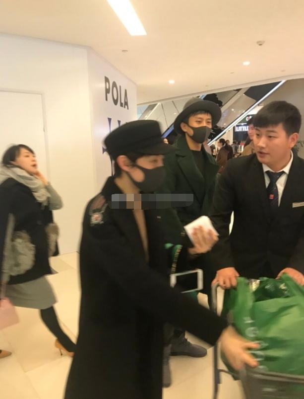 邓超走红地毯偶遇孙俪,邓超孙俪逛街