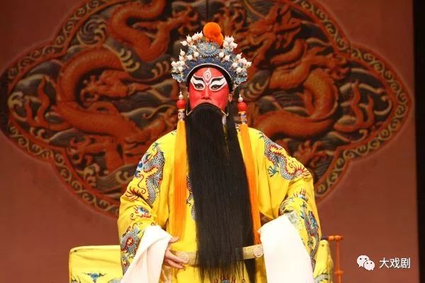 戏曲中妆容的特点大全,戏曲老生化妆用品