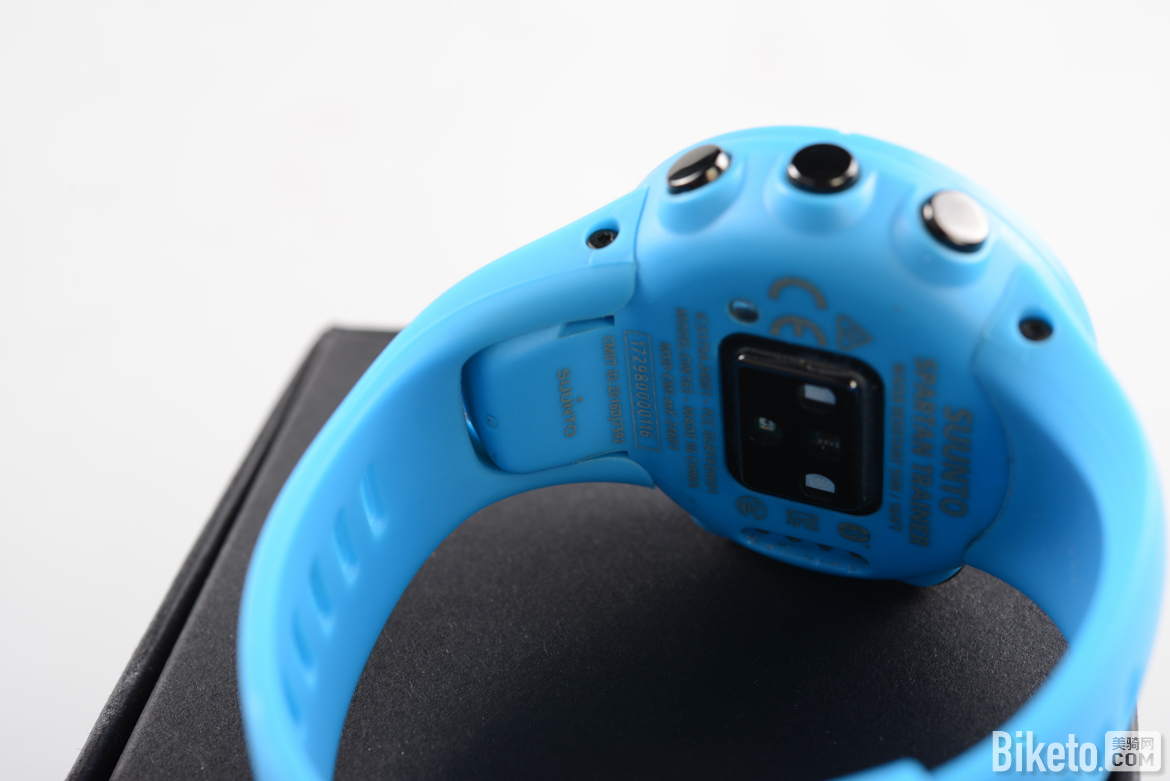 suunto颂拓fitness3,suunto颂拓7智能运动双系统手表