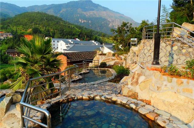 福州闽侯周边哪里的温泉比较出名,福州室外露天温泉网红推荐