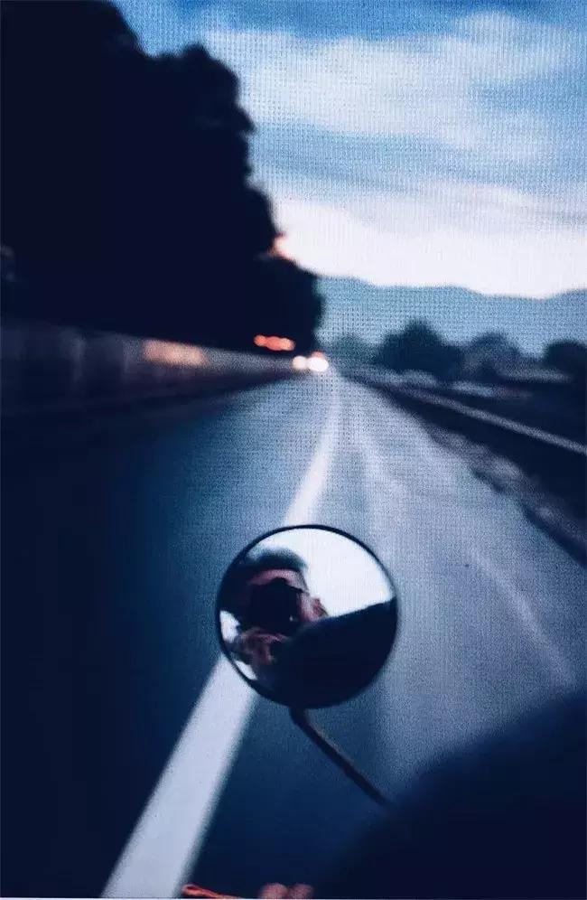 朋友圈商业励志短句,店里朋友圈励志正能量语录