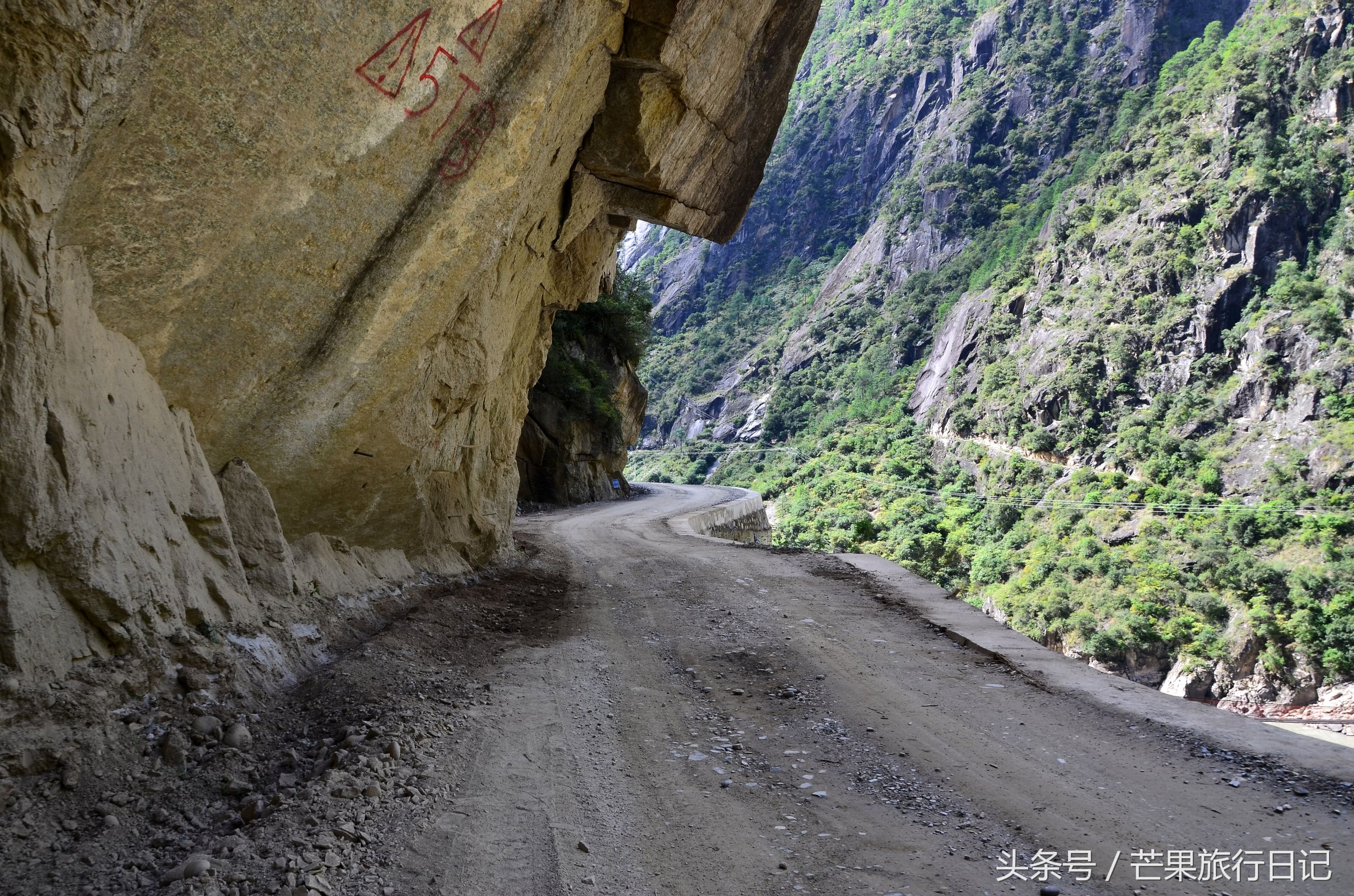云南穷游自由行路线攻略 (云南攻略自由行路线推荐)