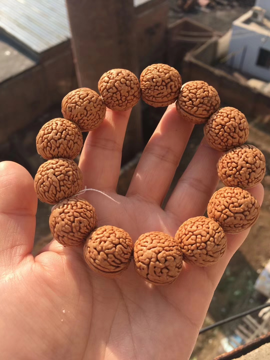 小籽桃核十八罗汉手串的价格,最便宜的桃核手串价格