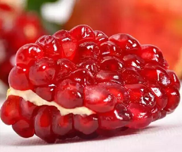 每亩石榴利润,每亩石榴能卖多少钱