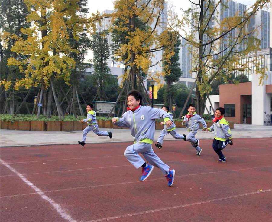 从三件班级小事看晋阳小学如何在新时*开代**展“润物式”德教