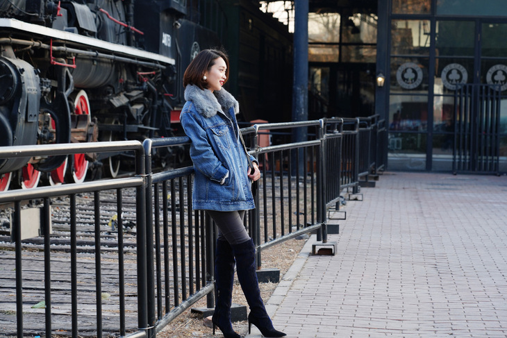 索尼18-105mmf4镜头测评,索尼24mmf1.4gm镜头测评