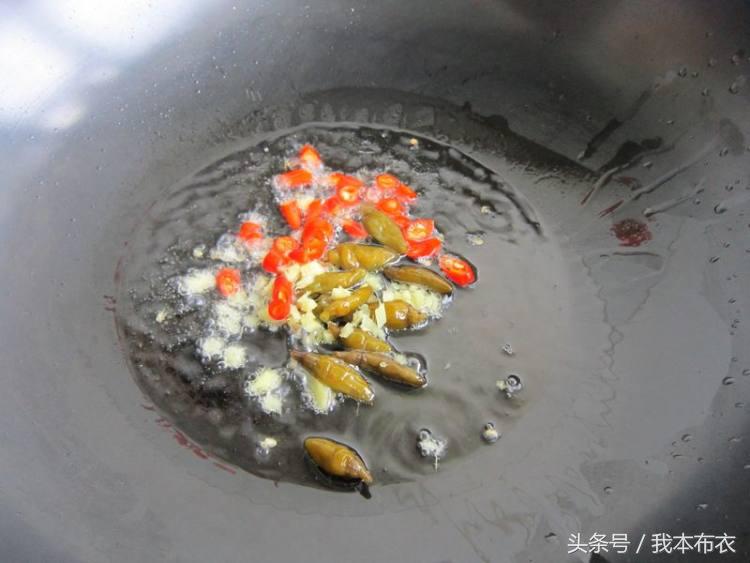 酸豆角炒虾酱,酸豆角炒虾米最正宗的做法