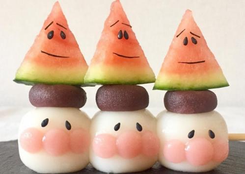 岛国一位妈妈每天为孩子做的串团子，可爱爆了！