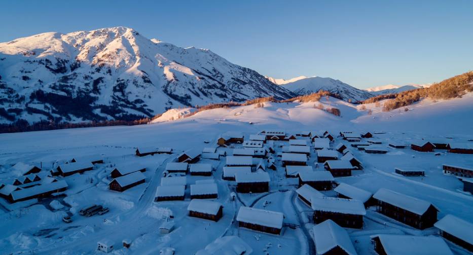冬天值得去的旅游景点自驾游,冬季值得去旅游的十大地方