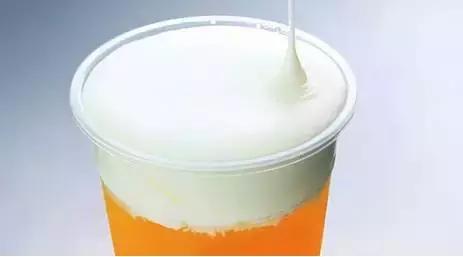 谁管奶茶健康不健康80、90后还记得当年上学时候的那杯奶茶吗?