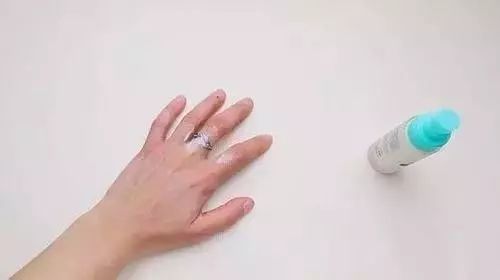 开口戒指怎么缠透明线慢动作,戒指上缠的线怎么弄断