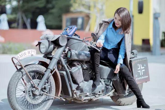 小白靴长筒冬季穿搭,爱穿搭爱搭配冬天