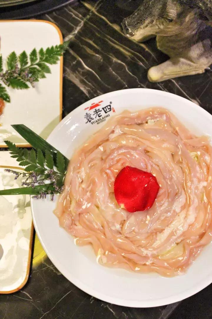 袁老四火锅越煮越苦,南宁有袁老四火锅吗