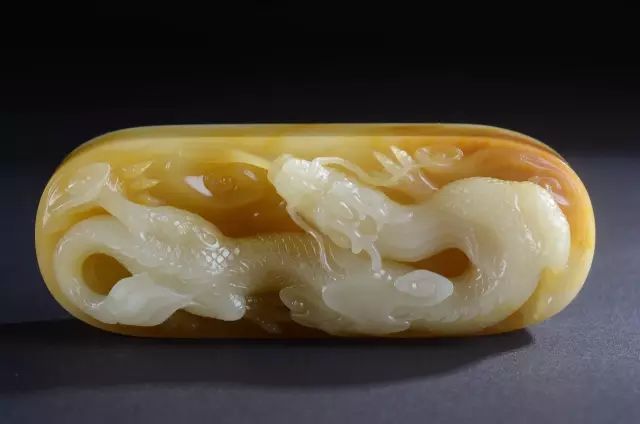 比钻石还贵的石头一克可以卖2亿,假如石头比钻石要贵