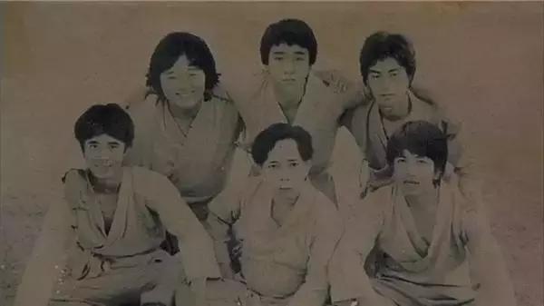 少林足球周星驰与陈国坤对话,评价周星驰少林足球