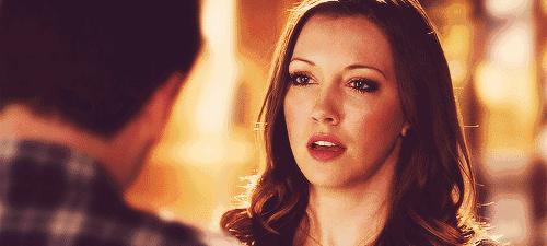 女生该不该买奢侈品牌包,背名牌包一定是虚荣吗