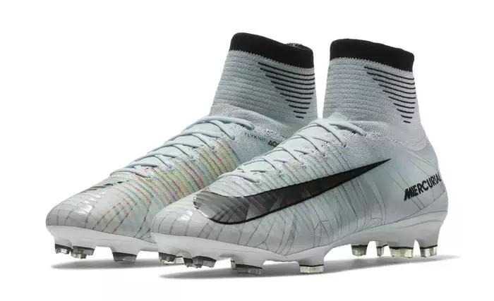 c罗第五座金球奖哪年,c罗第三次金球专属战靴