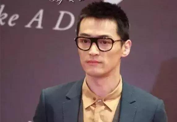 胡歌深夜发圈,胡歌深夜发文感慨万千
